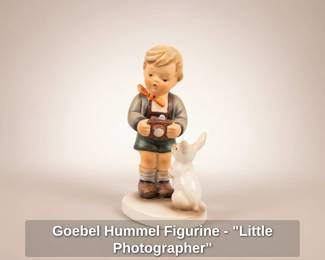 Goebel Hummel Figurine  Little Photographer