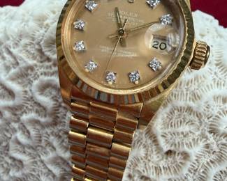  Rolex Datejust 18k Oyster Perpetual - Price $20,000