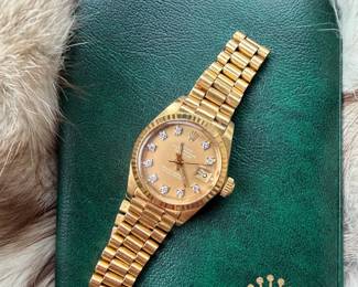  Rolex Datejust 18k Oyster Perpetual - Price $20,000
