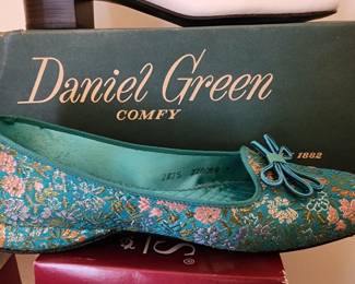 Daniel Green Shoes/Slippers
