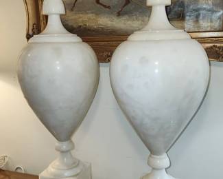 Italian Neoclassical alabaster marble urn table lamps