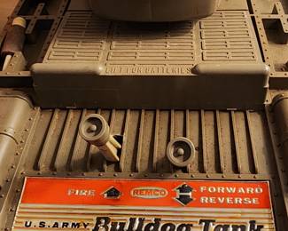 Vtg Remco # 24 U.S. Army Bulldog Tank in Original Box (Box in very used condition)
