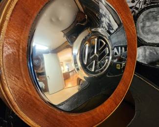 Design on the back of the banjo