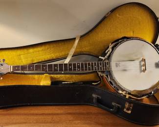 Vintage 5 string Globel banjo