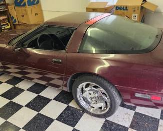 1993 CHEVROLET CORVETTE     A 1993 Corvette 40th Anniversary Edition. Well-loved condition. A new distributor and master cylinder were installed in the last month. Runs well.    119,742 miles