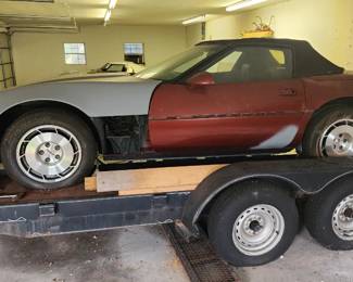 A 1986 Corvette convertible parts car