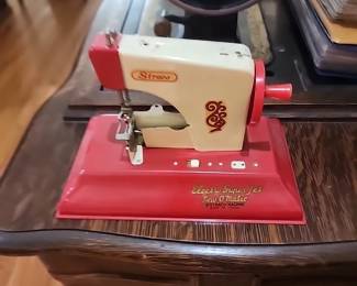 Vintage Straco Jet Sew-O-Matic toy sewing machine