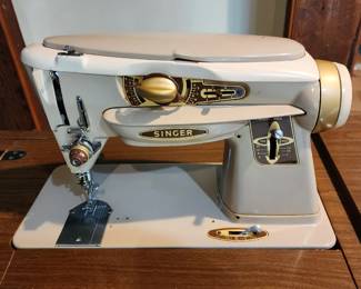 Singer 500A Rocketeer sewing machine