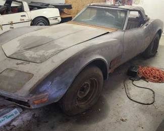 1972 CHEVROLET CORVETTE CONVERTIBLE  A 1972 Corvette convertible. A no-engine “roller”. Ontario Orange with a Saddle interior originally.