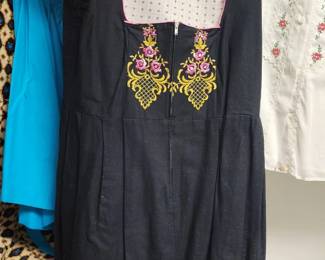 Vintage Women's Clothing