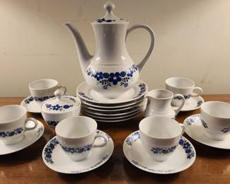Bavaria Seltmann Weiden porcelain coffee set