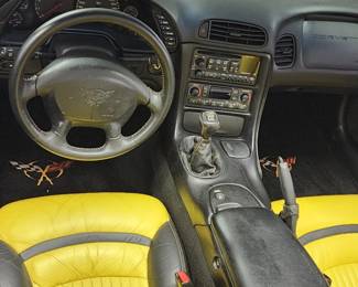 1998 CHEVROLET CORVETTE 1998 INDIANAPOLIS 500 PaceCar.     31,084 total 1998 Corvettes were manufactured. 1,162 were PaceCars. Only 547 had the 6-speed manual transmission.    A 1998 Corvette Pace Car (6-speed manual) in excellent condition with 37,000 miles