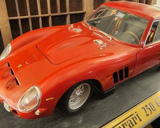 Burago 1/18 scale model of the iconic 1962 Ferrari 250 GTO