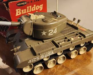 Vtg Remco # 24 U.S. Army Bulldog Tank in Original Box (Box in very used condition)