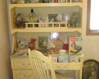 Lea Furniture desk and chair