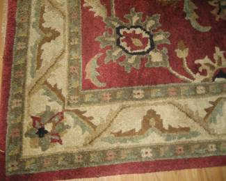 Closeup of area rug (7.5' x 10')