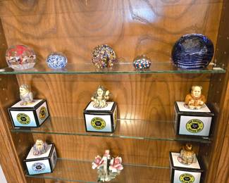 Paper weights , Bossom Buddys