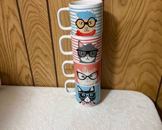 Cute Kitty Nesting Cups. 
