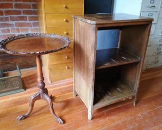 Lot 166: Vintage furniture 