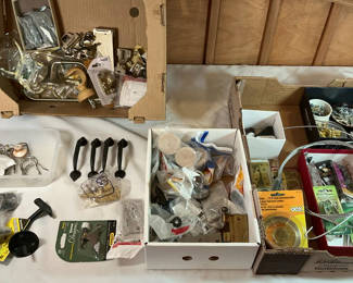 Lot 56: Home Hardware DIY stuff