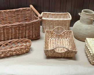 Lot 132: 6 Unique Baskets