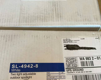 Lot 147: Lighting Fixtures And Spotlights