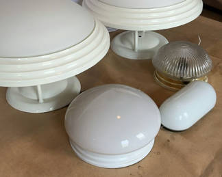 Lot 124: Ceiling Lighting Fixtures