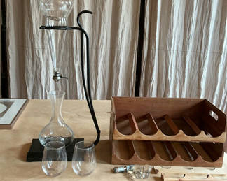 Lot 192: Wine Aerator and rack 