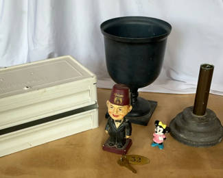 Lot 123: Vintage Unique Odds and Ends