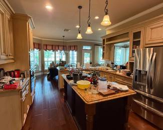 Kitchen, antique dishes