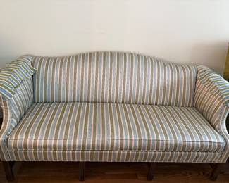 ETHAN ALLEN CAMELBACK COUCH