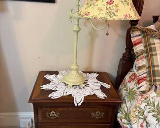 DIXIE NIGHT STAND