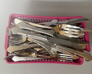 Oneida Michelangelo Stainless Flatware Set