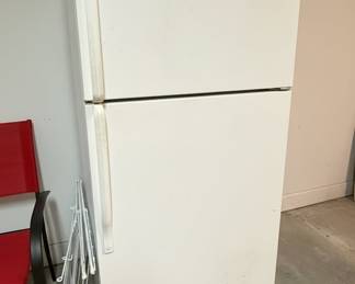 Whirlpool ET8GHM Refrigerator Freezer