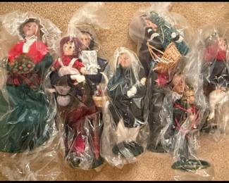 Byers' Choice Carolers