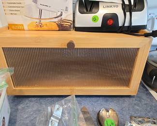 Breadbox