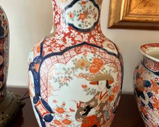 Antique Japanese Imari Porcelain Vase, Meiji Period