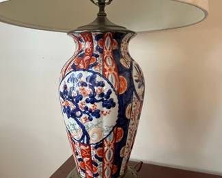 Antique Japanese Imari Porcelain Table Lamp