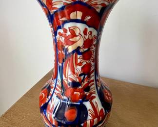 Antique Japanese Imari Porcelain Vase
