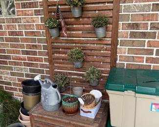 Outdoor Plant Station