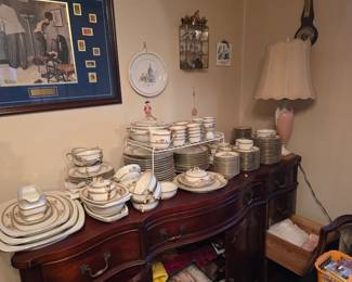 Epiag Czech moresque China.  Service for 14 or more