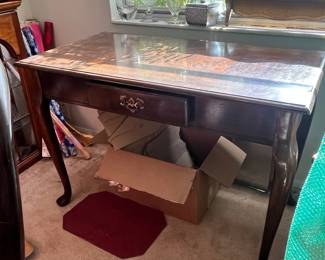 Vintage Bombay Company Queen Anne Style Mahogany Writing Desk