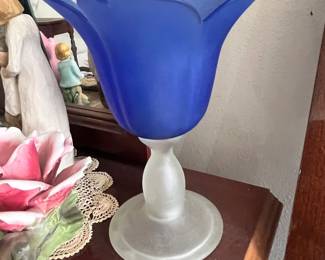 iM Portugal Cobalt Blue Art Glass Tulip Vase