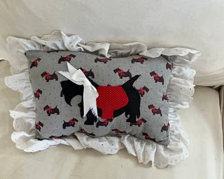 Scottish Terrier Decorative Pillow with Eyelet Trim