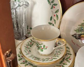 Lenox Holiday "Dimension" China Set