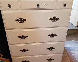 Nice vintage chest of drawers