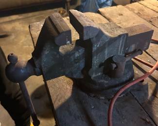 Vintage Rock Island Bench Vise