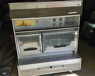 1960's Frigidaire Flair stove 