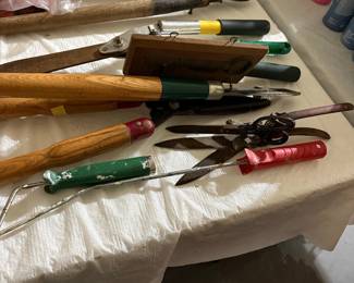 Assorted Garden Tools Set