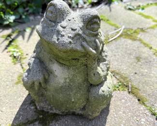 Concrete Garden Frog Statue - "Zen Frog"